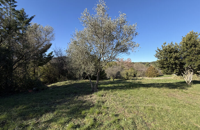 Terrain constructible à Alès — photo 2
