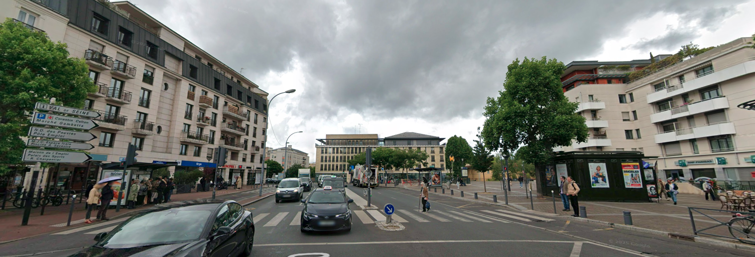 Garage  122 m² à vendre à Issy-les-Moulineaux (92130)