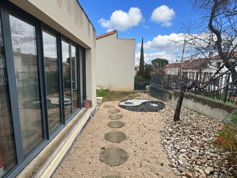 Local professionnel style loft avec jardin — photo 1
