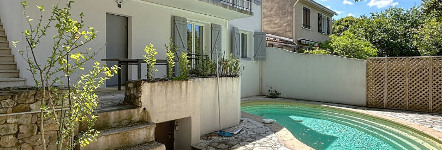 Maison 5 Pièces 132 m² à louer à Lambesc (13410)