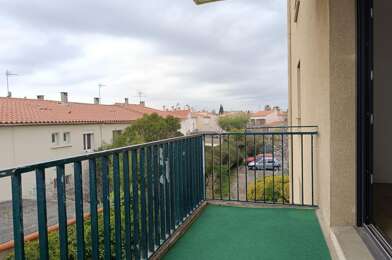 Appartement 5 pièces 944 €
