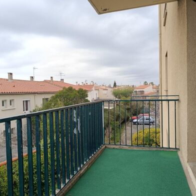 Appartement 5 pièces 944 €