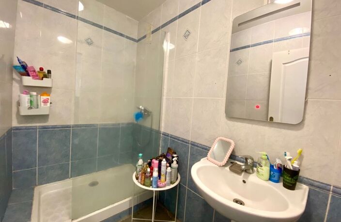 APPARTEMENT T3 DERNIER ETAGE 58M² / BALCON / LES OLIVES — photo 3