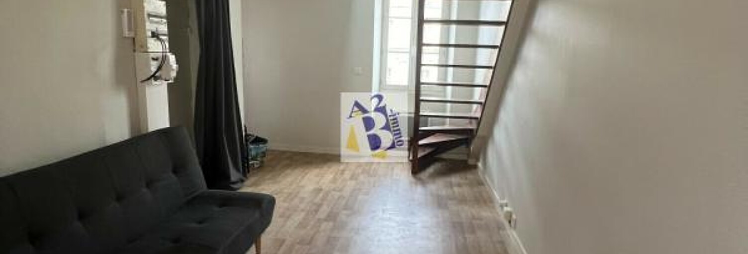 Appartement 1 Pièce 32 m² à louer à Ruelle-sur-Touvre (16600)