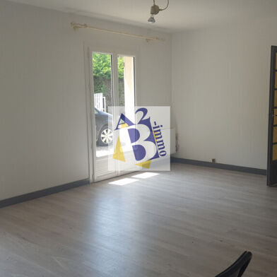 Maison 4 pièces 830 €