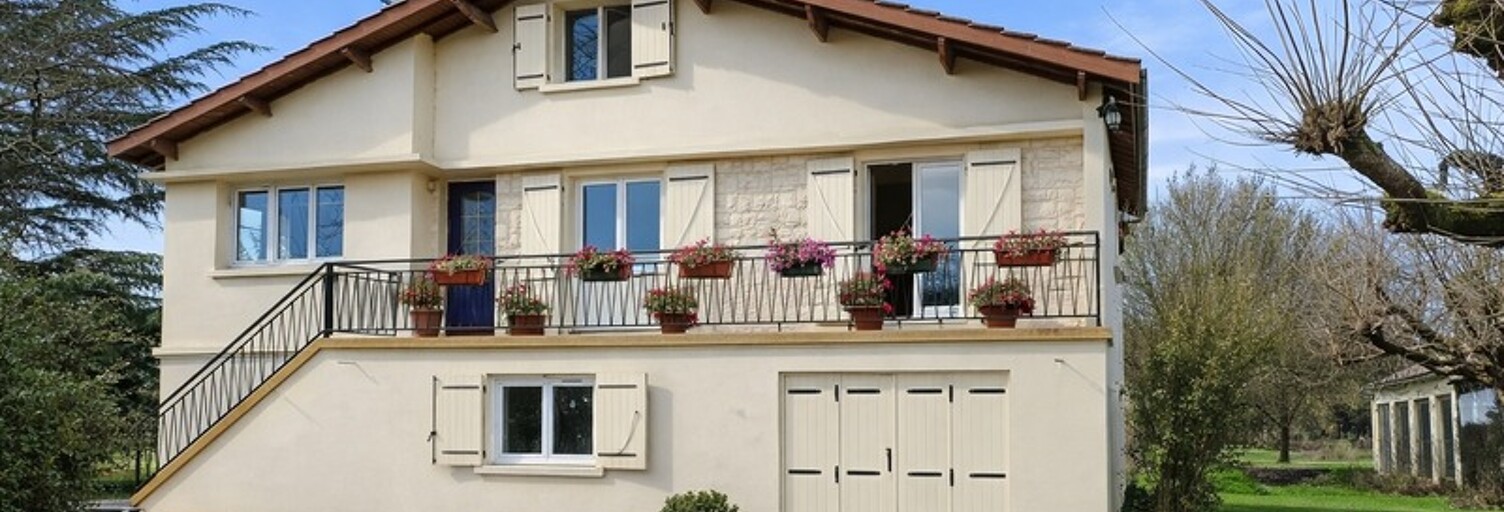 Maison 9 Pièces 180 m² à vendre à Port-Sainte-Foy-et-Ponchapt (33220)