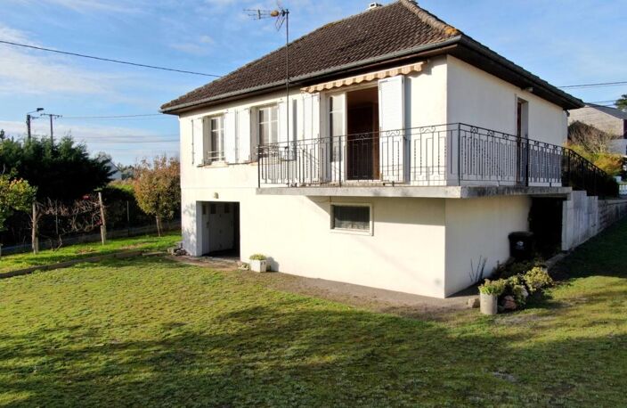 MAISON AVEC POSSIBILITÉ DE DEUX TERRAINS CONSTRUCTIBLES — photo 4