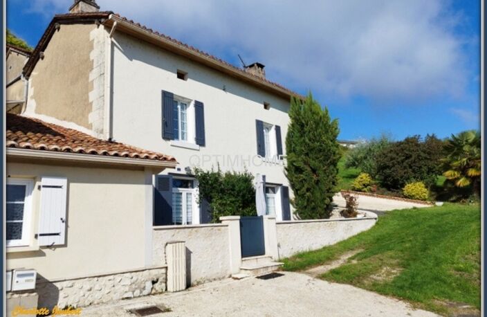Ensemble immobilier en pierre — photo 3