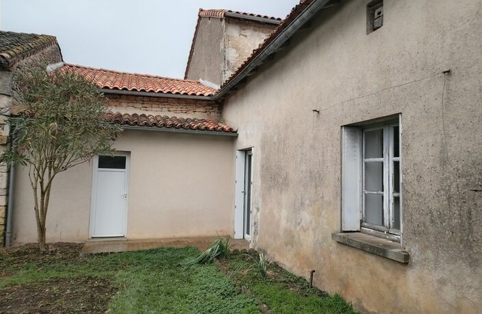 A vendre charmante maison de village située sur la commune Val-de-Comporte Saint Macoux 86400 — photo 2