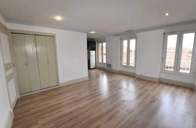 TRES BEL APPARTEMENT T3 EN CENTRE VILLE DE LAVAUR — photo du bien