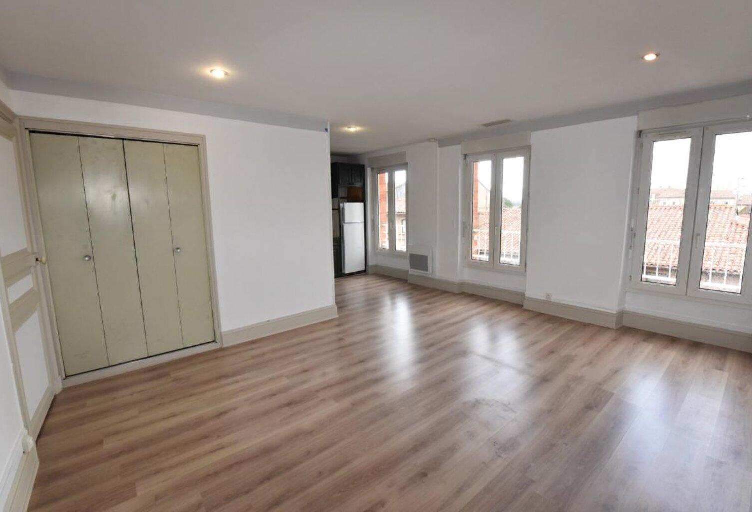 TRES BEL APPARTEMENT T3 EN CENTRE VILLE DE LAVAUR — photo 1