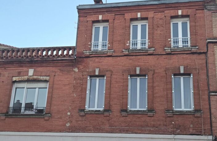 TRES BEL APPARTEMENT T3 EN CENTRE VILLE DE LAVAUR — photo 2