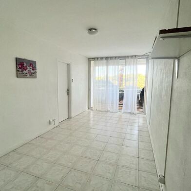 Appartement 4 pièces 950 €