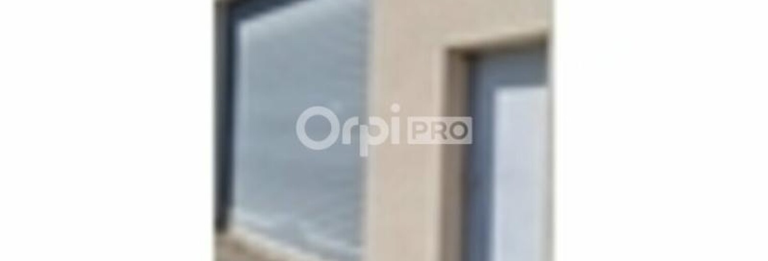 Local industriel  90 m² à louer à Saint-Pantaléon-de-Larche (19600)