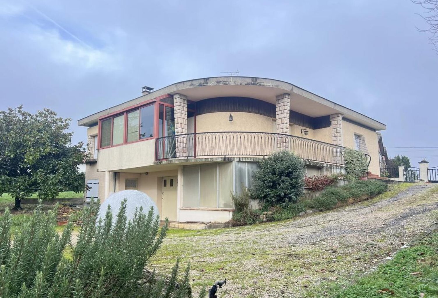 ENSEMBLE IMMOBILIER LAVIT — photo 1