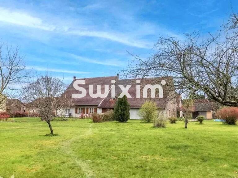Maison avec dépendances et 14436m2 de terrain — photo 1