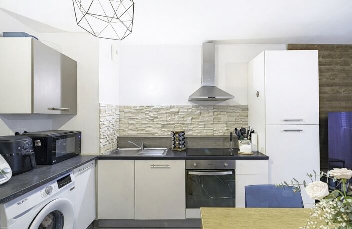 À vendre Appartement T3 de 57m² à MARSEILLE 4EME ARRONDISSEMENT — photo 3