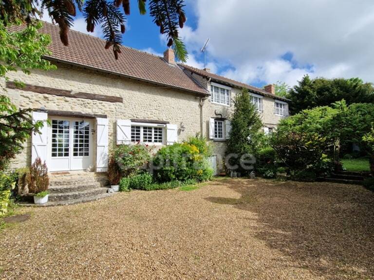 Dpt Essonne (91), à vendre proche de Méréville propriété 8 pièces avec maisonnette, jardin clos, cave et garage — photo 1
