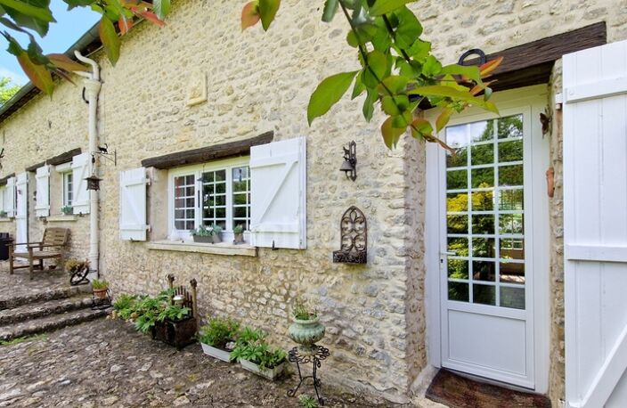 Dpt Essonne (91), à vendre proche de Méréville propriété 8 pièces avec maisonnette, jardin clos, cave et garage — photo 3