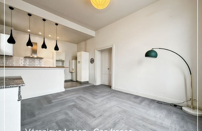 Agen, cœur de ville, appartement de charme T3 avec terrasse et parking — photo 2