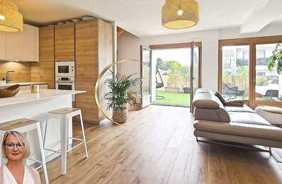 Duplex de charme dans maison de Maître du XVIIᵉ — cœur de village, tout à pied — photo du bien