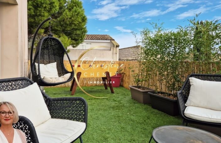 Duplex de charme dans maison de Maître du XVIIᵉ — cœur de village, tout à pied — photo 2