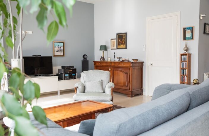 Maison de ville XIXe siècle – 5 chambres – 185 m² – Rochefort centre — photo 4