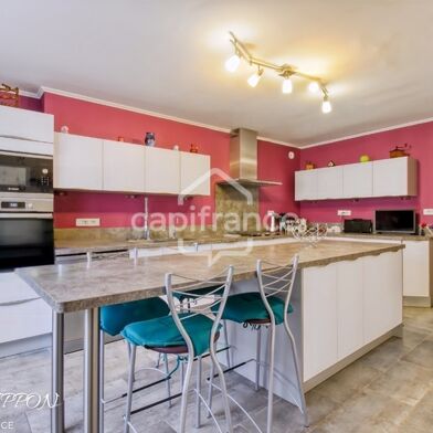 Maison 9 pièces 274000 €