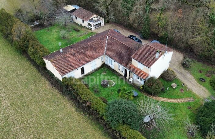 Belle maison familiale avec une autre maison individuelle — photo 2