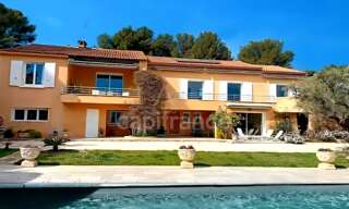 Maison 8 Pièces 320 m² à vendre à Saint-Cyr-sur-Mer (83270)