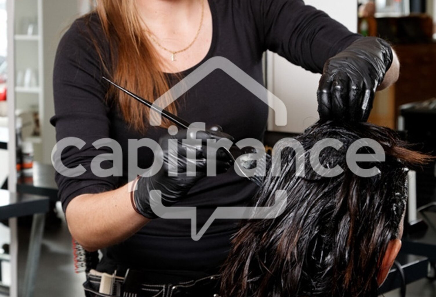 Fonds de commerce salon de coiffure de 58m2 à vendre ANGERS (49) — photo 1