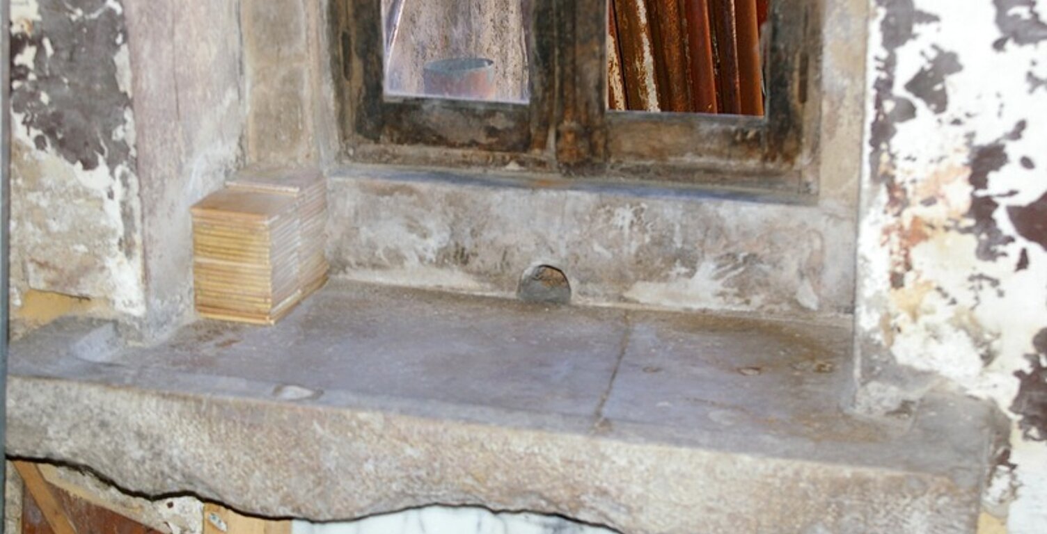 Dpt Ain (01), à vendre SAINT JULIEN SUR REYSSOUZE immeuble — photo 1