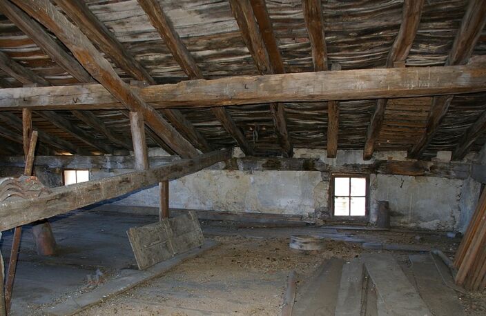 Dpt Ain (01), à vendre SAINT JULIEN SUR REYSSOUZE immeuble — photo 4