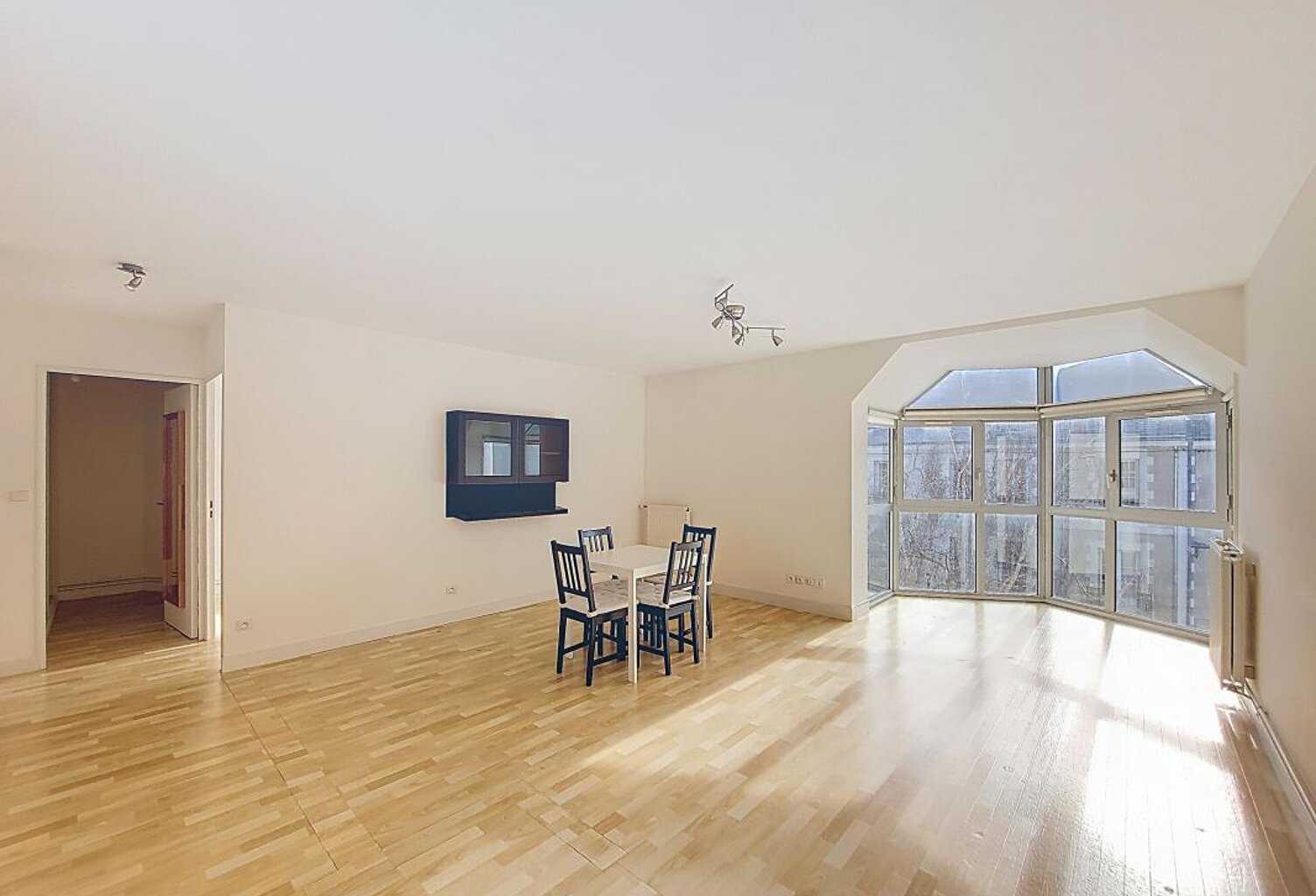 Appartement T3 de 75 m² – Proximité Bretonneau & Rabelais — photo 1