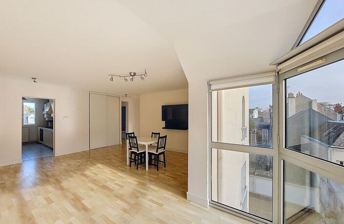 Appartement T3 de 75 m² – Proximité Bretonneau & Rabelais — photo 3
