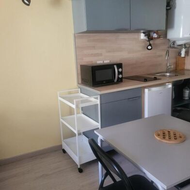 Appartement 1 pièces 470 €