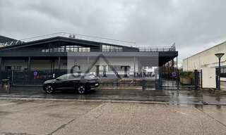 Local industriel  939 m² à louer à Villeneuve-la-Garenne (92390)