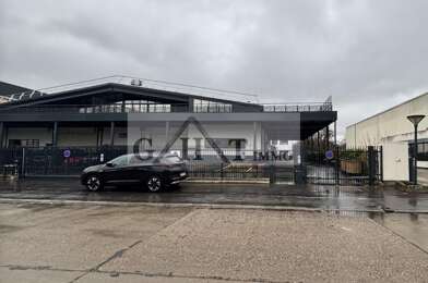 Local industriel  11201 €