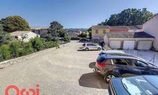 Garage   m² à louer à Le Beausset (83330)