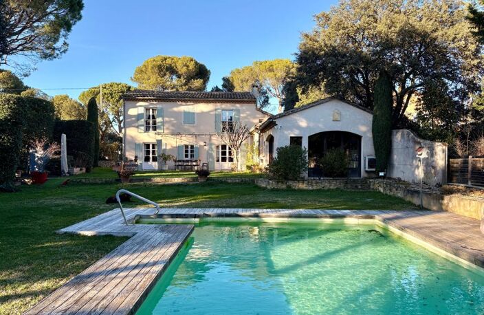 Maison À Vendre 8 pièces 210 m² avec piscine — photo 2