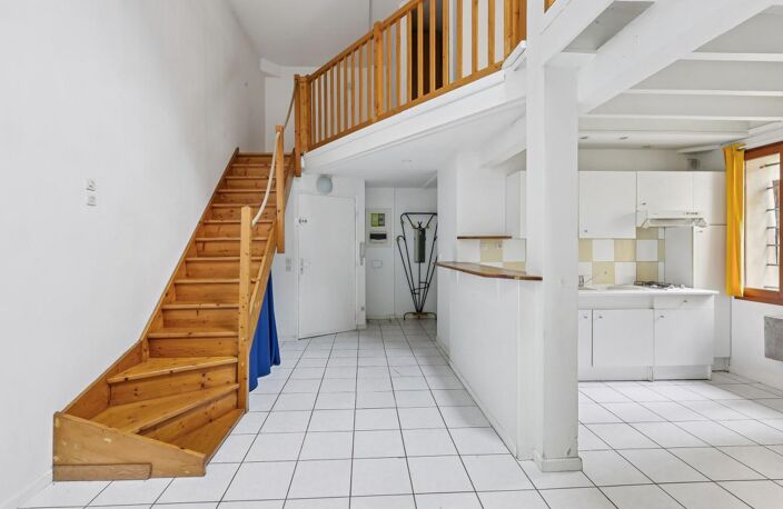 Appartement À Vendre  + Garage — photo 2