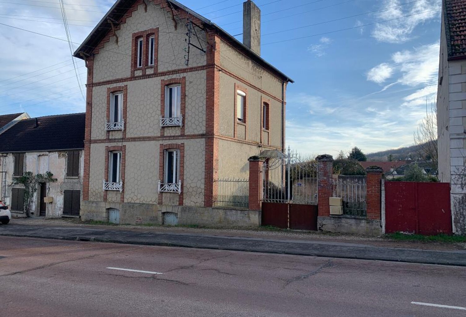 Maison À Vendre — photo 1