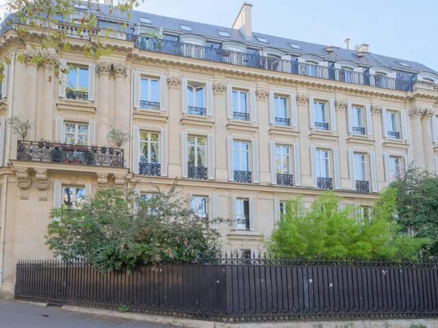 PARC MONCEAU Appartement Paris 5 pièce(s) 175.55 m2 — photo du bien