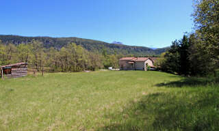 Terrain  877 m² à vendre à Le Brusquet (04420)