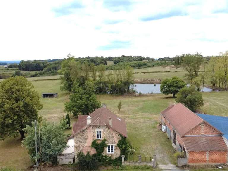 Maison 165 m2 / grange / garage /étang / terrain 9 hectares — photo 1