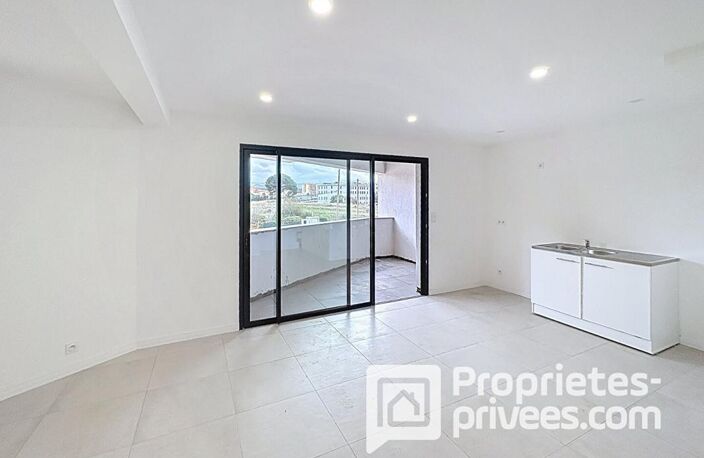 Grand T2 de 54 m², + box de 15 m² dans petite résidence calme — photo 3