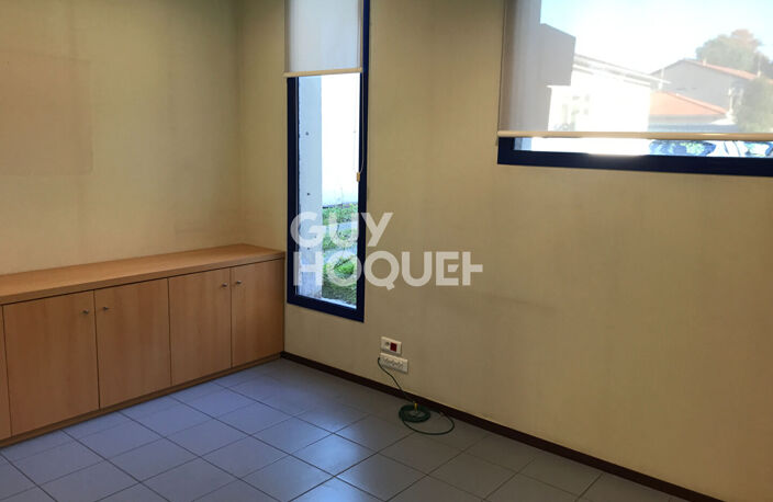 Bureau — photo 2
