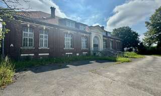 Immeuble  1883 m² à vendre à Moreuil (80110)