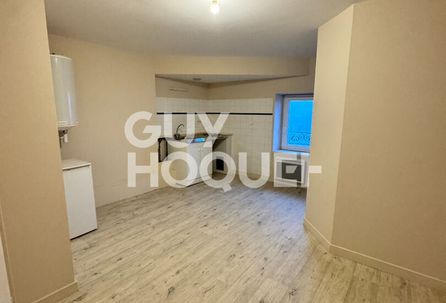 Appartement de 27m²  à louer - Centre Saint Laurent d'Agny — photo 1