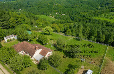PLAZAC: BELLE VUE ET CALME! - Maison avec gîte attenant. 3/4 chambres. Dépendance. Terrain constructible , Prés et bois environ 2,6 ha — photo du bien